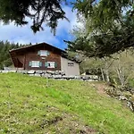 בית נופש Alpenchalet Piz Huesli *