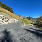 Alpenchalet Piz Huesli * טשאגונס
