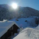 Alpenchalet Piz Huesli * טשאגונס