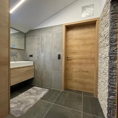 Casa de Férias Alpenchalet Piz Huesli