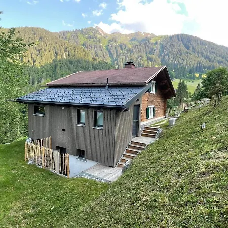Alpenchalet Piz Huesli Holiday home *