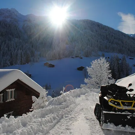 Alpenchalet Piz Huesli *