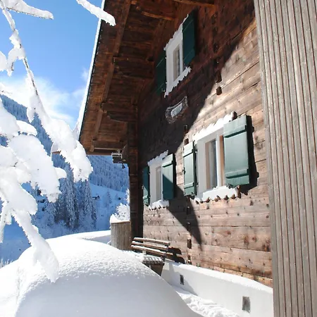 Alpenchalet Piz Huesli *