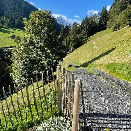 Alpenchalet Piz Huesli *